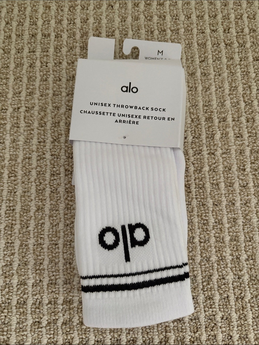 ALO Yoga White Athletic Ribbed Throwback Socks with Black Logo